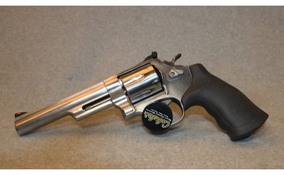Smith & Wesson ~ 629-6 ~ .44 Magnum - Image 2 of 5