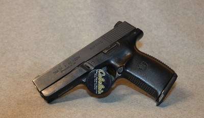 Smith & Wesson ~ SW40C ~ .40 S&W