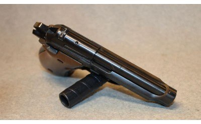 Beretta ~ 84 ~ .380 Cal - Image 3 of 5