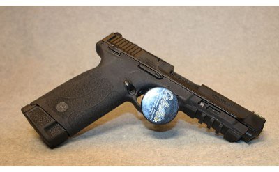 Smith & Wesson ~ M&P 22 Magnum ~ .22 Magnum - Image 2 of 5