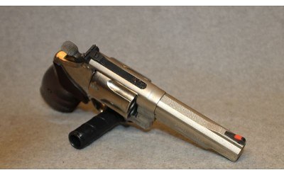 Smith & Wesson ~ 29-10 ~ .44 Magnum - Image 2 of 4