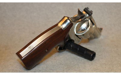 Smith & Wesson ~ 29-10 ~ .44 Magnum - Image 3 of 4