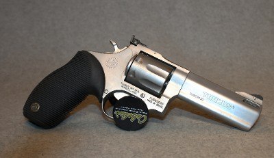 Taurus ~ 627 Tracker ~ .357 Magnum - Image 1 of 4