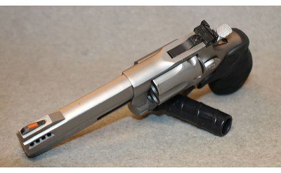 Taurus ~ 627 Tracker ~ .357 Magnum - Image 2 of 4