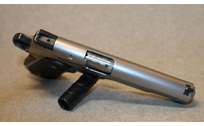 Smith & Wesson ~ SW1911 ~ .45 Auto - Image 3 of 5