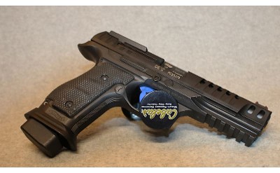 Carl Walther ~ Q5 Match SF ~ 9MM - Image 5 of 5