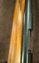 Remington Custom Shop 40-XR SPORTER in 22 LR with Awesome wood - 9 of 12