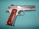 Colt Lightweight Commander 45 - 1 of 7
