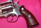 Ruger Redhawk 44Magnum - 4 of 12