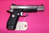 Wilson Combat EDCX9 - 5 of 10