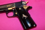 Colt Oscuro Y Oro - 4 of 7