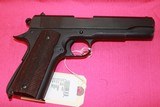 Colt 1911 - 4 of 7