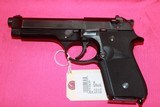 Beretta 92SB - 1 of 8