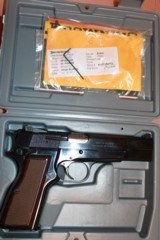 Browning Hi Power - 13 of 13