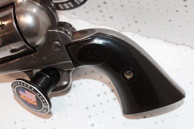 Colt SAA 44-40 - Image 4 of 16