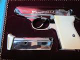 Walther PPK Bright Chrome Finish,
New ! in the Factory Presentation Box, Made in Germany, Dec. 1964 - 2 of 19