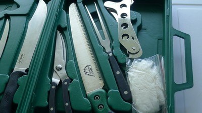 NORTH AMERICAN HUNTING CLUB BUTCHER KNIFE SET - Image 5 of 5