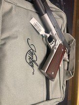 Kimber Custom II Two Tone - 1 of 6
