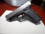Springfield Armory XD 45 ACP Stainless Steel, like New! - 2 of 5