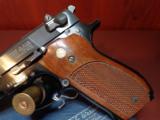 Smith & Wesson model 39-2 - 4 of 10
