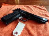 Beretta 92S Blue, 15 round mag, Used, Very Good Condition - 1 of 11