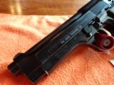 Beretta 92S Blue, 15 round mag, Used, Very Good Condition - 8 of 11
