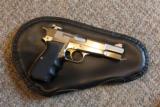 1980 Browning Hi Power Nickel/ silver chrome finish 9mm First year belgium made
- 2 of 11
