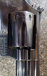 Smith and wesson model 19 -2 2 1/2