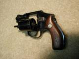 Smith & Wesson M-40, 2