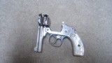 HIGH CONDITION NICKEL WITH MEDALLION PEARL GRIPS S&W SAFETY HAMMERLESS 2ND MODEL .32, 3