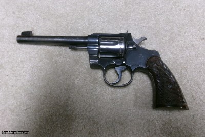  EARLY POST-WAR COLT OFFICERS MODEL TARGET .22 LR #56XXX, MADE 1949