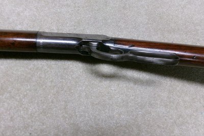 HIGH CONDITION 1892 .38-40 ROUND BARREL RIFLE, #203XXX, MADE 1902. - Image 6 of 20
