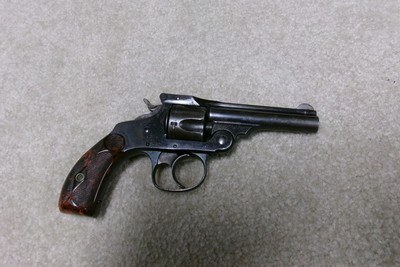 EARLY ANTIQUE S&W .32 DOUBLE ACTION 4TH MODEL, MOTTLED RED GRIPS, #65XXX, MADE 1880s - Image 1 of 15