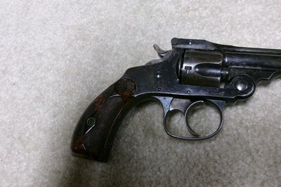 EARLY ANTIQUE S&W .32 DOUBLE ACTION 4TH MODEL, MOTTLED RED GRIPS, #65XXX, MADE 1880s - Image 11 of 15