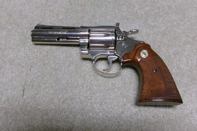 MINT CONDITION DIAMONDBACK .38 SPECIAL IN RARE NICKEL FINISH, 4