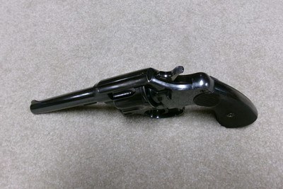 VERY FINE NEW SERVICE REVOLVER IN .45 COLT WITH 5 1/2” BARREL, #113XXX, MADE 1916 - Image 3 of 15