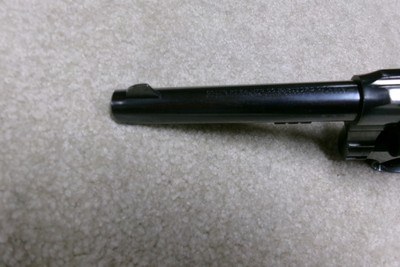 VERY FINE NEW SERVICE REVOLVER IN .45 COLT WITH 5 1/2” BARREL, #113XXX, MADE 1916 - Image 4 of 15