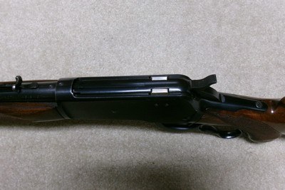 NEAR NEW CONDITION MODEL 71 .348 WCF DELUXE RIFLE, #39XXX, MADE 1952 - Image 5 of 20