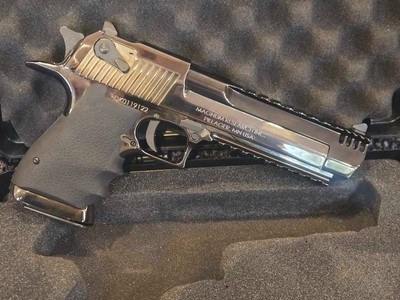 Magnum Research DESERT EAGLE .50AE BLACK NICKEL LIMITED PRODUCTION NEW RARE DE50ABKN 6