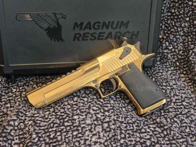 MAGNUM RESEARCH Desert Eagle 50 AE Zirconium Nitride GOLD DE50ZNBK NEW RARE - Image 1 of 9