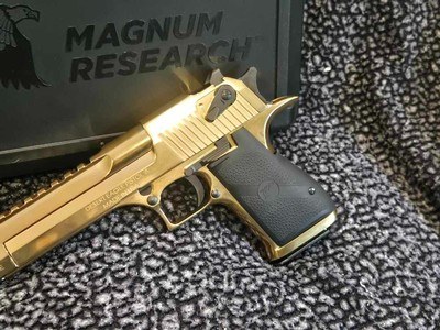 MAGNUM RESEARCH Desert Eagle 50 AE Zirconium Nitride GOLD DE50ZNBK NEW RARE - Image 2 of 9