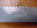 Excellent Russell, Green River Works, saw toothed top knife with original exc. leather sheath - 3 of 5