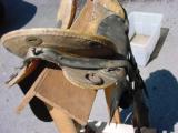 Civil War McClellen cavalry saddle complete with stirrups, carbine socket and link strap.This is a very solid and nice condition Civil War McClellen - 12 of 15