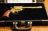 Ruger
.44 Magnum New Model Kalispell Heritage Revolver, gold plated - 7 of 7