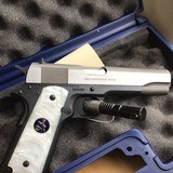 Colt Government Model 1911 .45 - 4 of 9