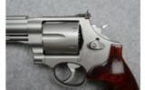 Smith & Wesson
629-6
.44 Mag - 3 of 7