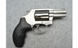 Smith & Wesson60-14.357 Mag. - 1 of 3