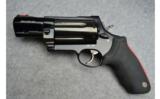 TaurusRanging Judge Ultra Lite.45 LC / 410 - 2 of 3