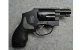 Smith & Wesson442-1 Airweight.38 S&W Spl+p - 1 of 3