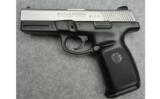 Smith & Wesson
SW40VE
.40 S&W - 2 of 3